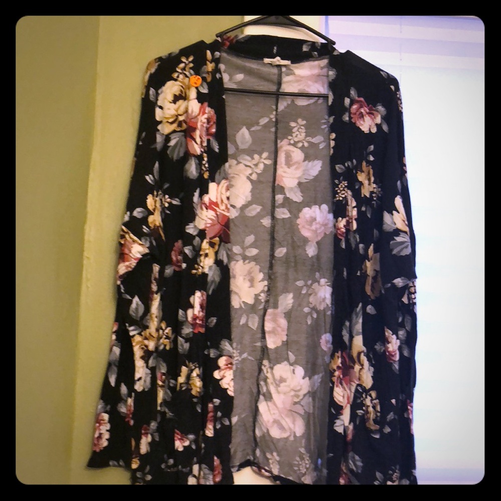 Floral cardigan with pockets